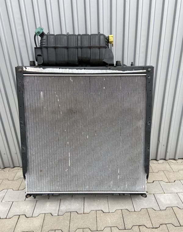 Komplet chłodnic MAN TGX euro 6 chłodnice 90cm - Radiador para Coche: foto 1 Komplet chłodnic MAN TGX euro 6 chłodnice 90cm - Radiador para Coche: foto 1