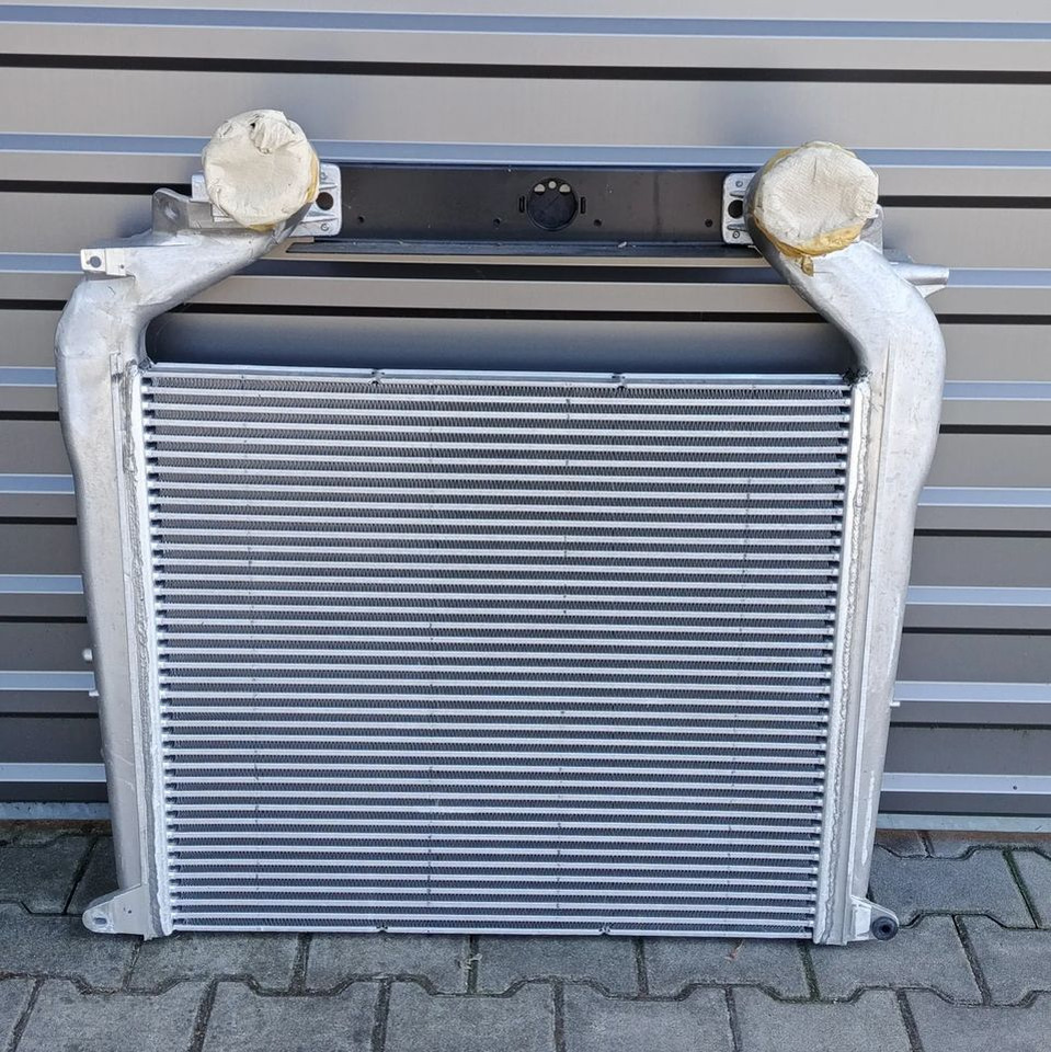 MAN TGS TG3 CHŁODNICA POWIETRZA INTERCOOLER NOWY - Intercooler para Camión: foto 1 MAN TGS TG3 CHŁODNICA POWIETRZA INTERCOOLER NOWY - Intercooler para Camión: foto 1