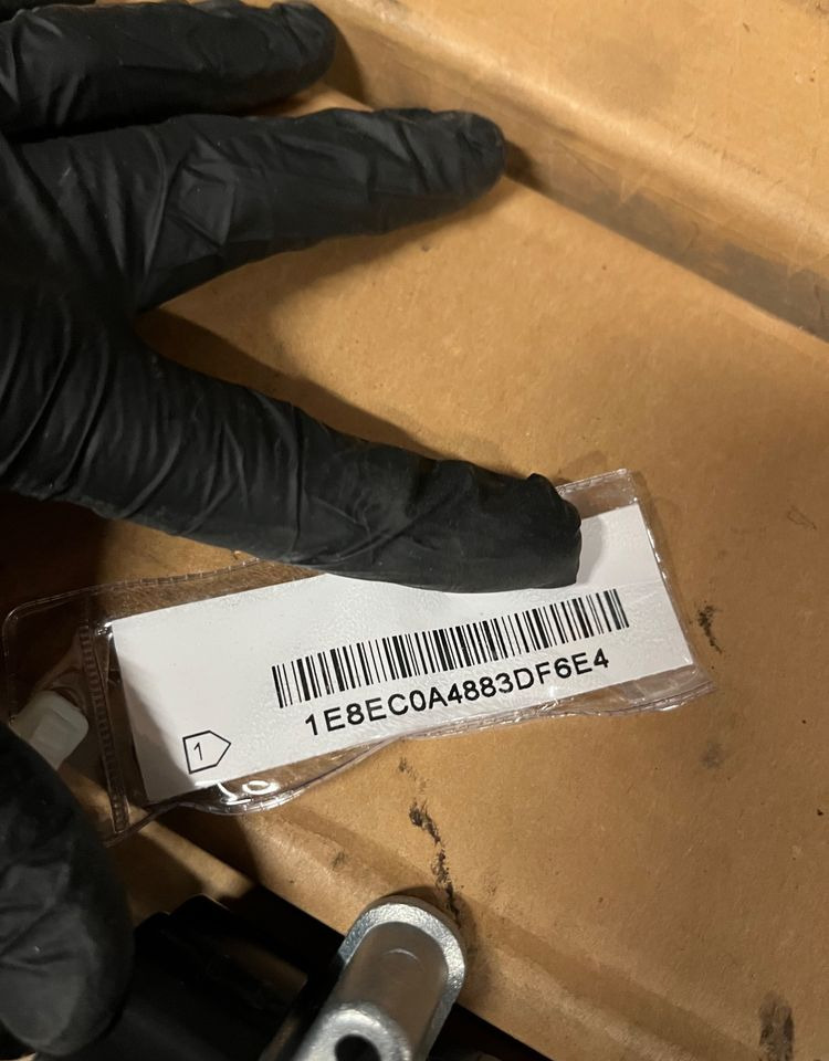 NOWA stacyjka+ kluczyki Scania R S 2487305 kody - Cabina e interior para Camión: foto 3 NOWA stacyjka+ kluczyki Scania R S 2487305 kody - Cabina e interior para Camión: foto 3