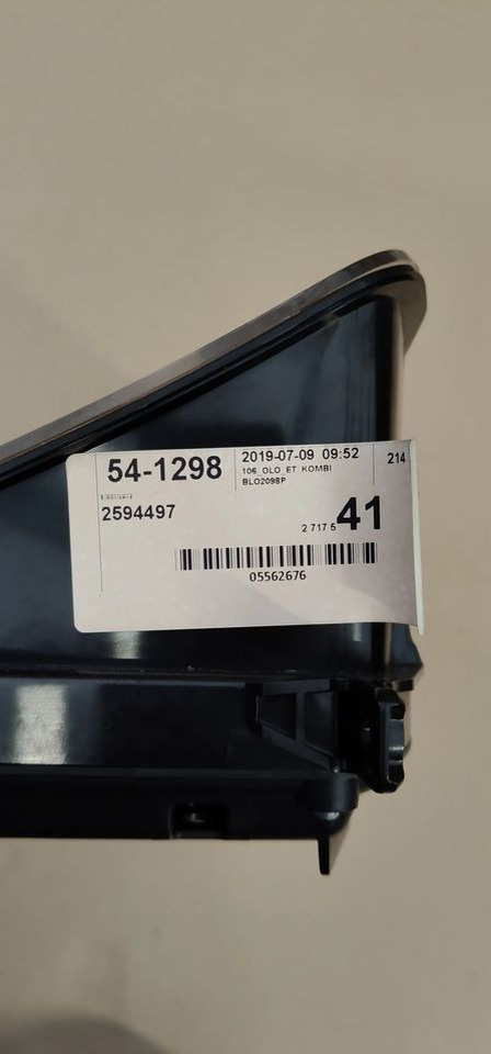 SCANIA R S LICZNIK ZEGARY 2594497 - Salpicadero para Camión: foto 2 SCANIA R S LICZNIK ZEGARY 2594497 - Salpicadero para Camión: foto 2