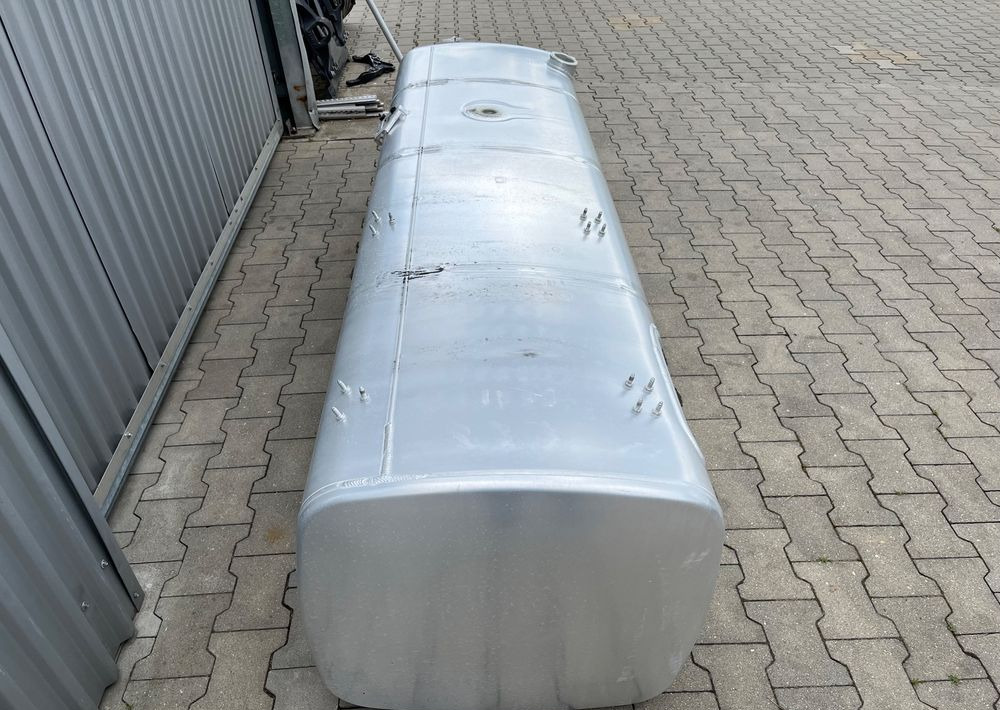 Zbiornik paliwa DAF XF CF 845 litrów bak - Sistema de combustible para Camión: foto 5 Zbiornik paliwa DAF XF CF 845 litrów bak - Sistema de combustible para Camión: foto 5