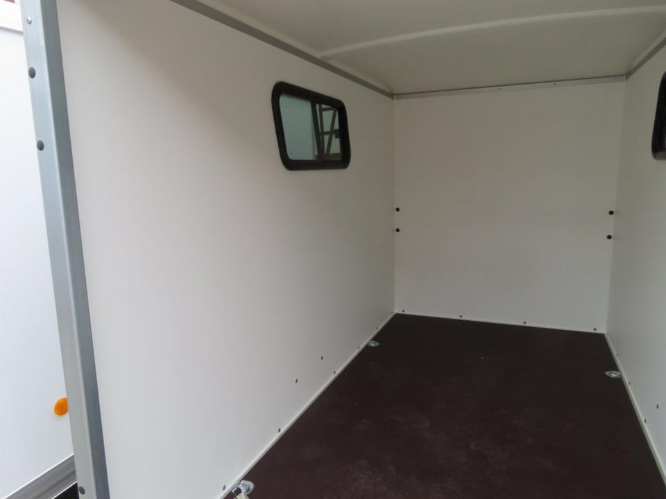 Böckmann KT 2513/135 PKW-Anhänger Kofferanhänger Fenster 100km/h - Remolque caja cerrada: foto 5 Böckmann KT 2513/135 PKW-Anhänger Kofferanhänger Fenster 100km/h - Remolque caja cerrada: foto 5