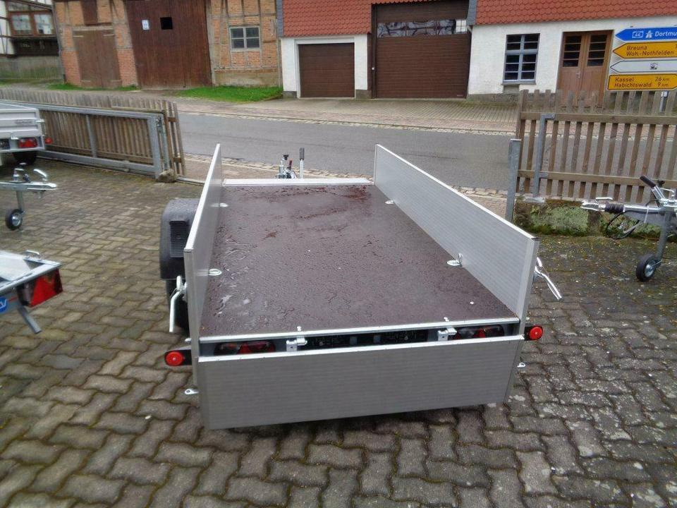 Böckmann PKW-Anhänger, 1,35 to. Einachs, Stirnwandklappe100 km/h - Remolque de coche: foto 5 Böckmann PKW-Anhänger, 1,35 to. Einachs, Stirnwandklappe100 km/h - Remolque de coche: foto 5