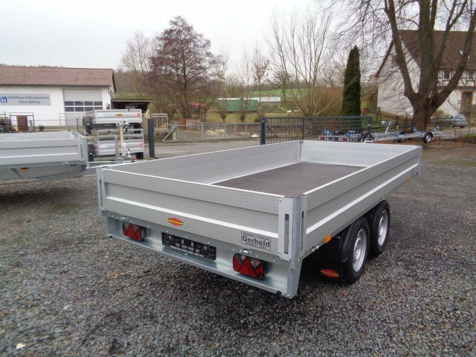 Böckmann PKW-Anhänger , 2,0 to. Hochlader, 100 km/h - Remolque plataforma/ Caja abierta: foto 4 Böckmann PKW-Anhänger , 2,0 to. Hochlader, 100 km/h - Remolque plataforma/ Caja abierta: foto 4