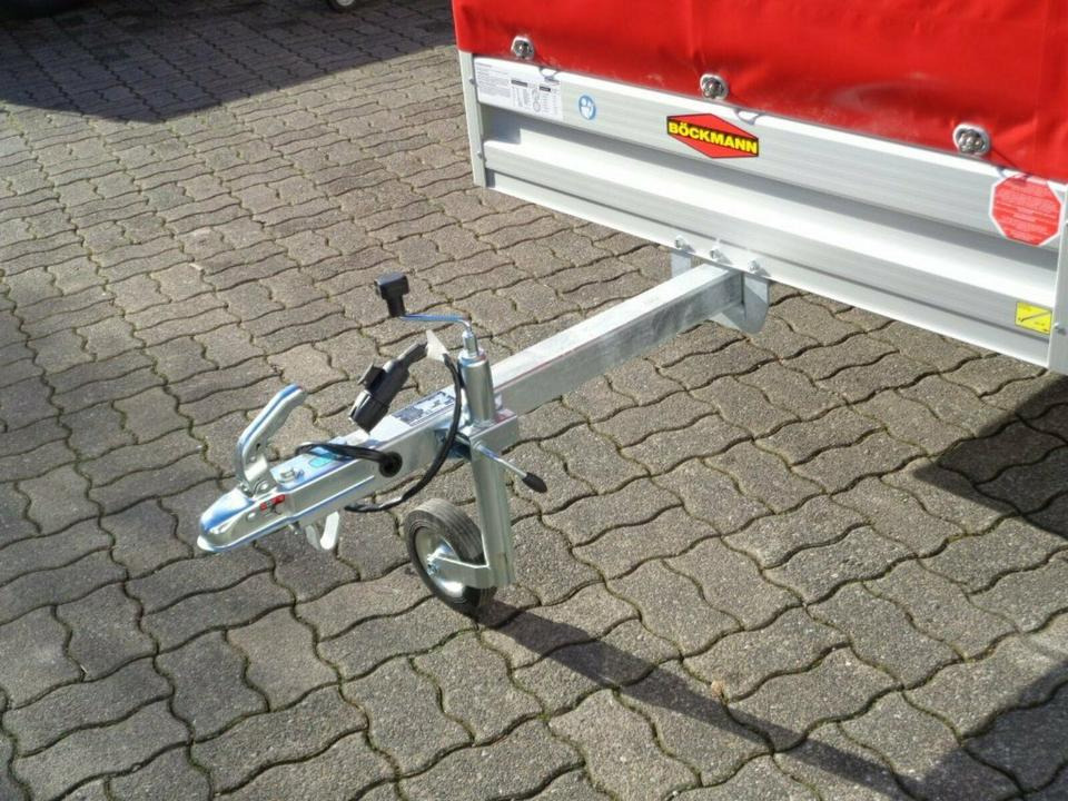 Böckmann PKW-Anhänger, 750 kg 100 km/h Plane Spriegel - Remolque de coche: foto 3 Böckmann PKW-Anhänger, 750 kg 100 km/h Plane Spriegel - Remolque de coche: foto 3