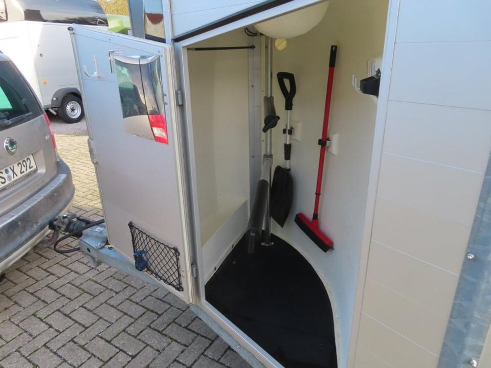 Böckmann, Pferdeanhänger, Champion R, top, SaKa. 100 km/h - Remolque para caballos: foto 3 Böckmann, Pferdeanhänger, Champion R, top, SaKa. 100 km/h - Remolque para caballos: foto 3