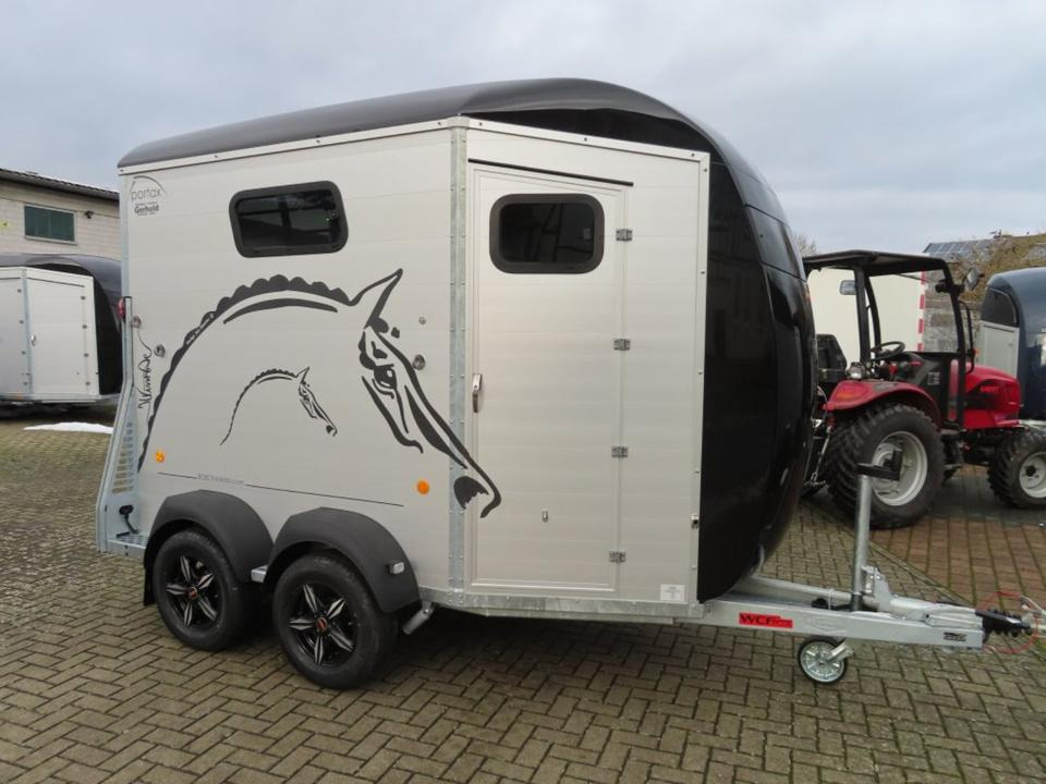 Böckmann Pferdeanhänger Portax SKA 2025 WCF Fenster links/ rechts - Remolque para caballos: foto 4 Böckmann Pferdeanhänger Portax SKA 2025 WCF Fenster links/ rechts - Remolque para caballos: foto 4