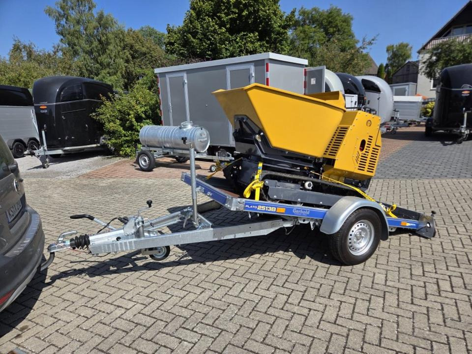 PKW-Anhänger 13 Stützrad Kippbar Fahrzeugtransporter 100km/h - Remolque porta maquinaria: foto 1 PKW-Anhänger 13 Stützrad Kippbar Fahrzeugtransporter 100km/h - Remolque porta maquinaria: foto 1