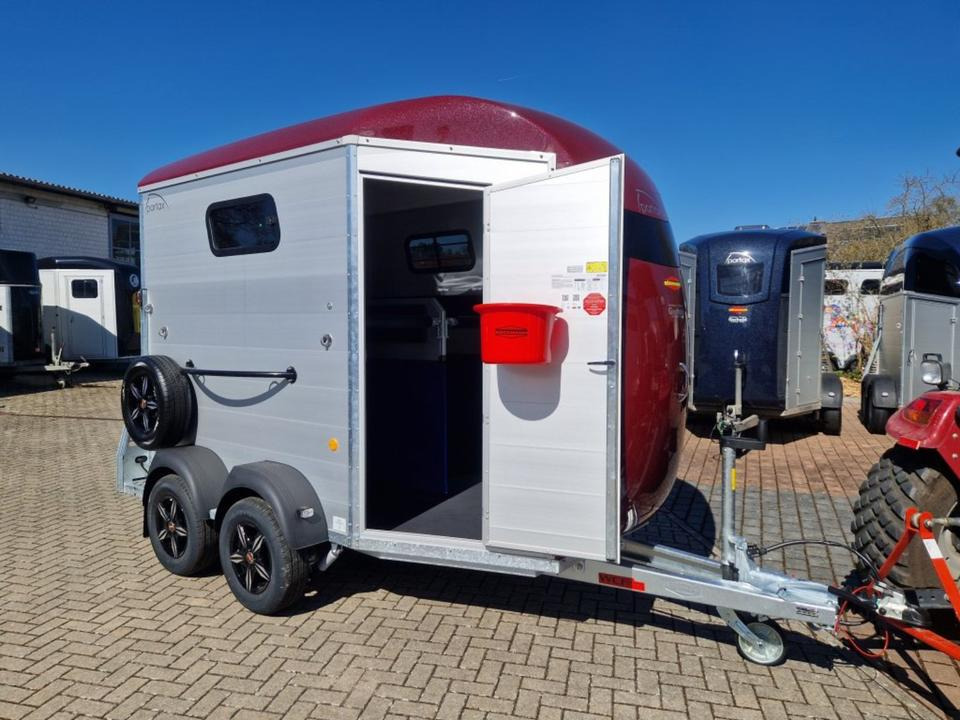 Pferdeanhänger Böckmann Portax SKA WCF 100km/h 2,4t - Remolque para caballos: foto 2 Pferdeanhänger Böckmann Portax SKA WCF 100km/h 2,4t - Remolque para caballos: foto 2