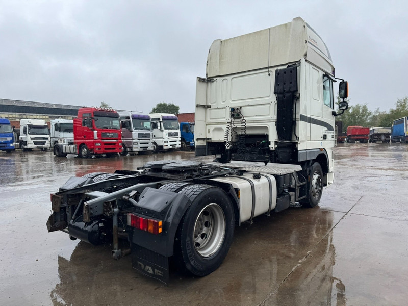 DAF 105 XF 460 Super Space Cab (BOITE MANUELLE / MANUAL GEARBOX / PERFECT) - Cabeza tractora: foto 5 DAF 105 XF 460 Super Space Cab (BOITE MANUELLE / MANUAL GEARBOX / PERFECT) - Cabeza tractora: foto 5