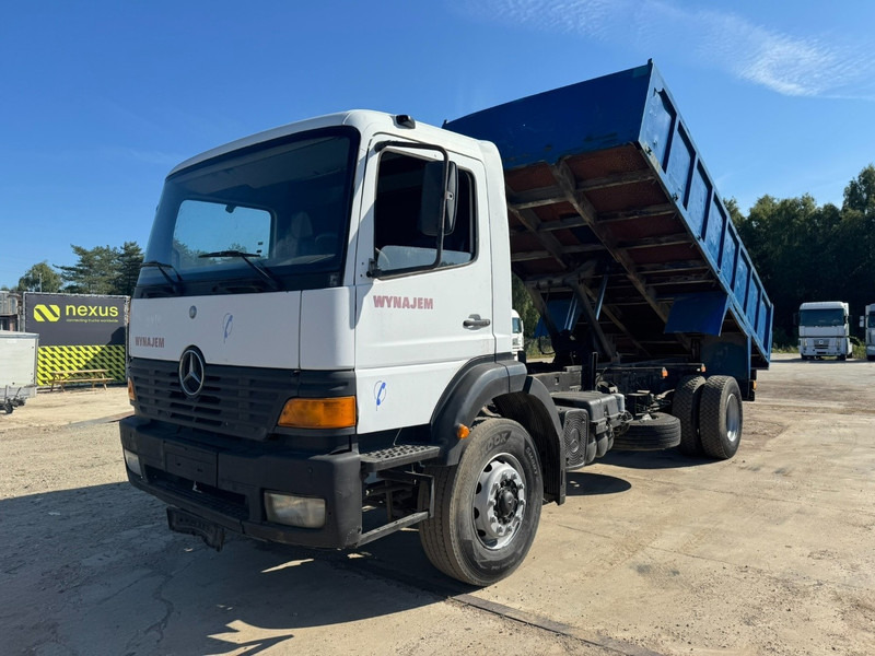 Mercedes-Benz Atego 1823 (STEEL SUSPENSION & MANUAL GEARBOX / SUSPENSION LAMES & BOITE MANUELLE / EURO 2) - Camión volquete: foto 1 Mercedes-Benz Atego 1823 (STEEL SUSPENSION & MANUAL GEARBOX / SUSPENSION LAMES & BOITE MANUELLE / EURO 2) - Camión volquete: foto 1