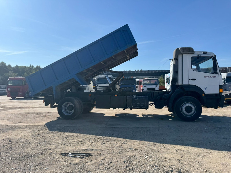 Mercedes-Benz Atego 1823 (STEEL SUSPENSION & MANUAL GEARBOX / SUSPENSION LAMES & BOITE MANUELLE / EURO 2) - Camión volquete: foto 4 Mercedes-Benz Atego 1823 (STEEL SUSPENSION & MANUAL GEARBOX / SUSPENSION LAMES & BOITE MANUELLE / EURO 2) - Camión volquete: foto 4
