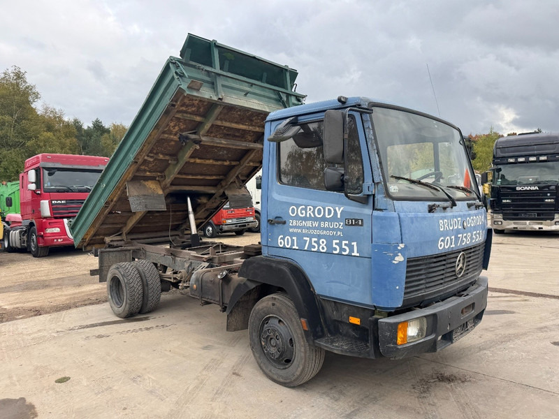 Mercedes-Benz SK 814 (6 CYLINDER / STEEL SUSPENSION / MANUAL PUMP / 3-SIDE TIPPER) - Camión volquete: foto 3 Mercedes-Benz SK 814 (6 CYLINDER / STEEL SUSPENSION / MANUAL PUMP / 3-SIDE TIPPER) - Camión volquete: foto 3