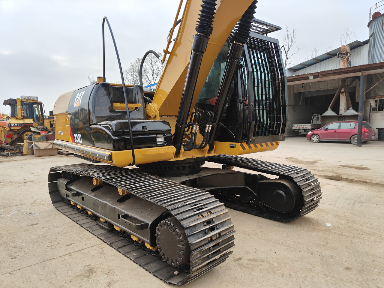 CATERPILLAR 320d - Excavadora de cadenas: foto 2 CATERPILLAR 320d - Excavadora de cadenas: foto 2