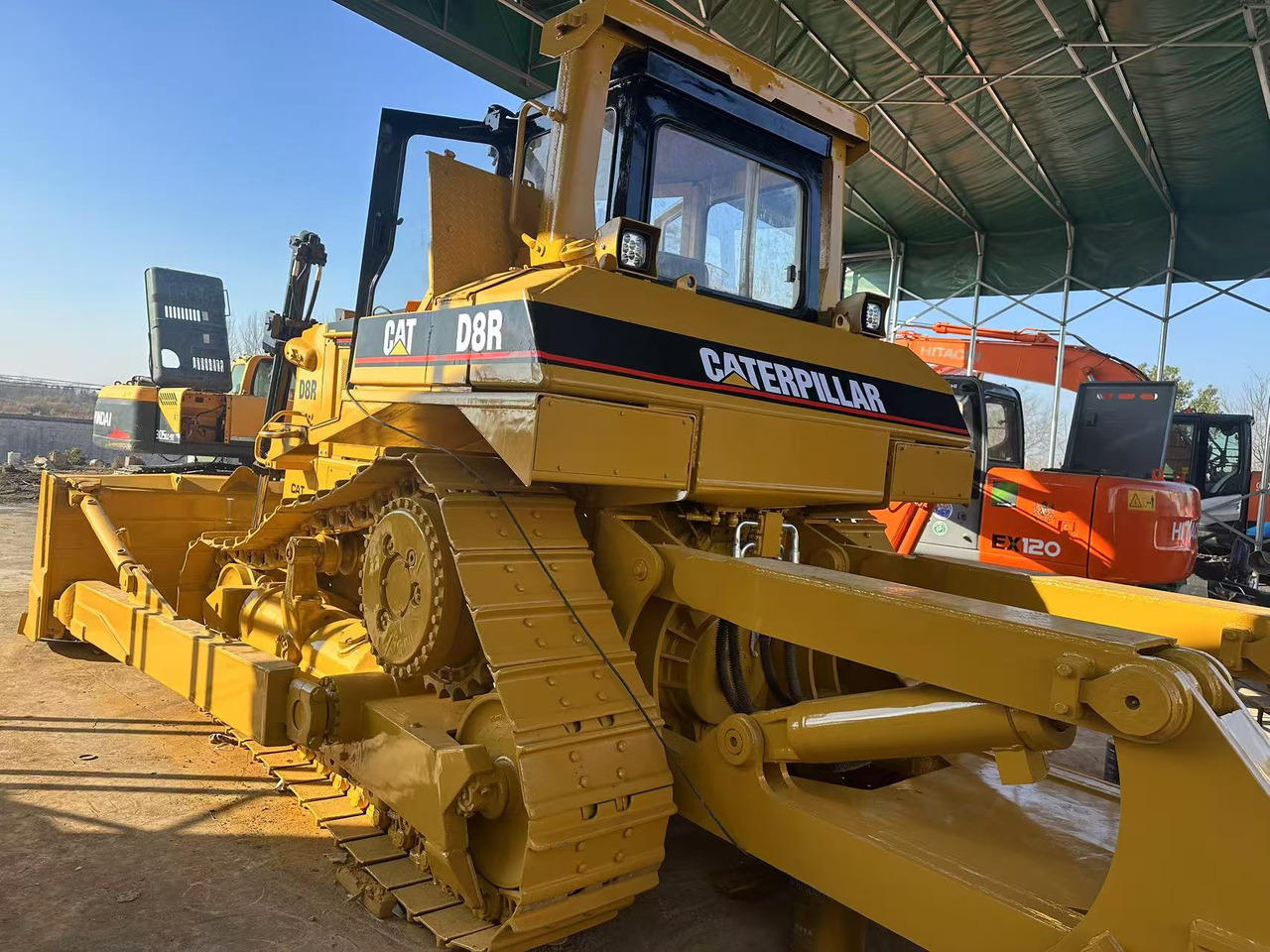 CATERPILLAR D8r - Bulldozer: foto 1 CATERPILLAR D8r - Bulldozer: foto 1