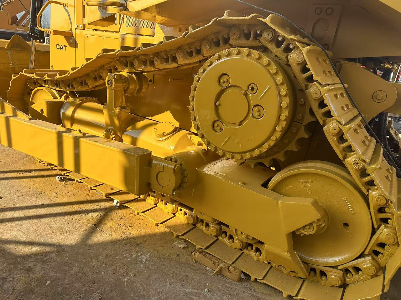 CATERPILLAR D8r - Bulldozer: foto 2 CATERPILLAR D8r - Bulldozer: foto 2