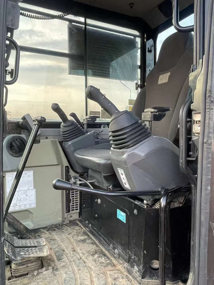 CATERPILLAR Used 303.5e Excavator - Miniexcavadora: foto 3 CATERPILLAR Used 303.5e Excavator - Miniexcavadora: foto 3