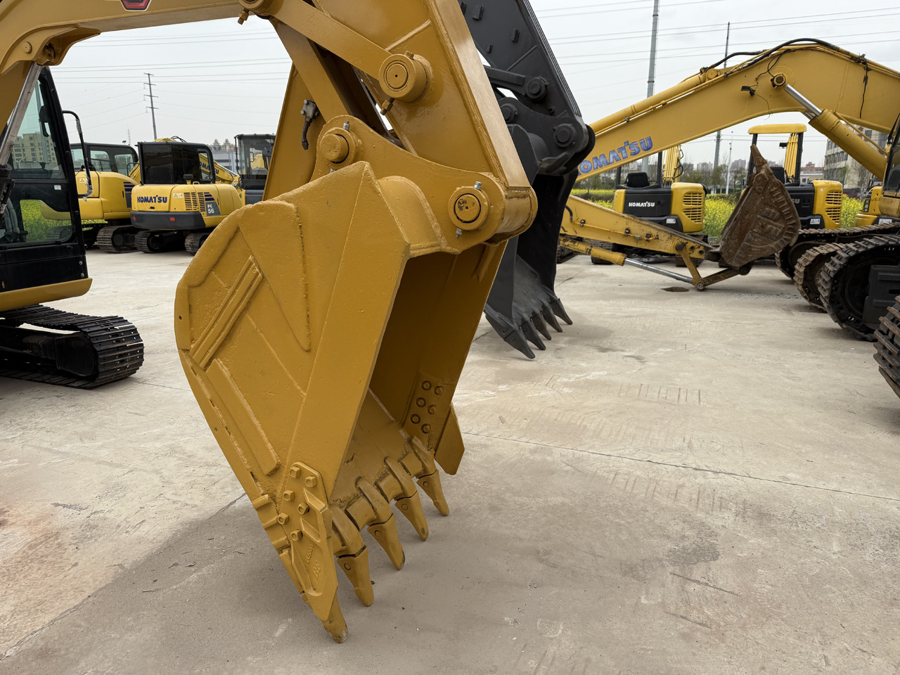 CATERPILLAR used 320b excavator - Excavadora de cadenas: foto 4 CATERPILLAR used 320b excavator - Excavadora de cadenas: foto 4