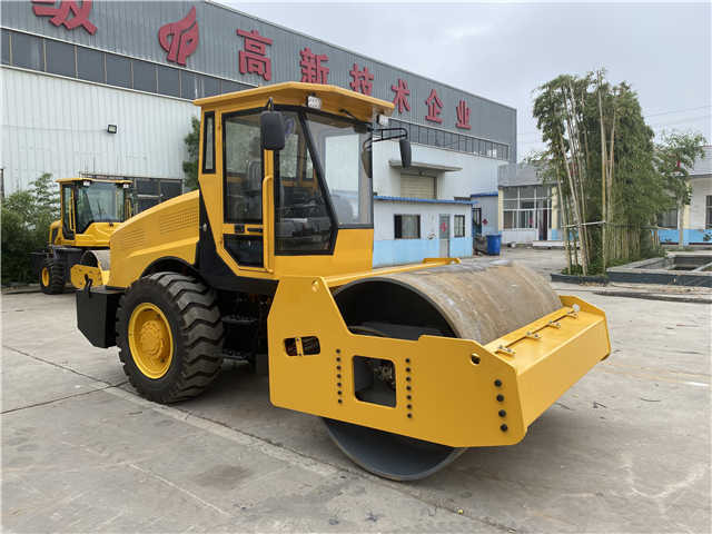 China Made Small Size Road Roller , Brand New Roller , New Compactor Machines - Compactador: foto 3 China Made Small Size Road Roller , Brand New Roller , New Compactor Machines - Compactador: foto 3