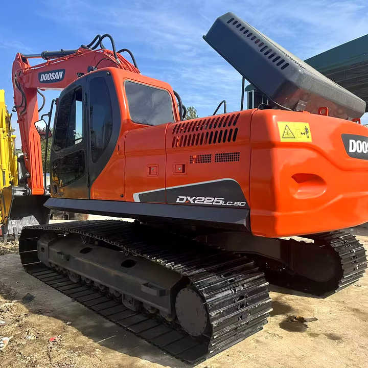 Second Hand Doosan Dx225 Excavator 20tons Middle Machine for Sale Excellent Condition Doosan Dx225 300 Hot Sale Machine - Excavadora: foto 1 Second Hand Doosan Dx225 Excavator 20tons Middle Machine for Sale Excellent Condition Doosan Dx225 300 Hot Sale Machine - Excavadora: foto 1