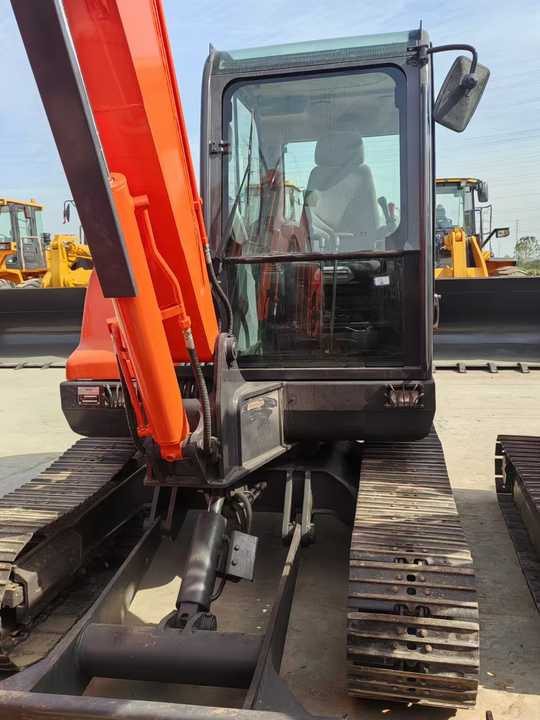 Used Digger DOOSAN DX60 Construction Machinery Construction Digger Used DOOSAN DX60 Cheap Excavator - Excavadora de cadenas: foto 3 Used Digger DOOSAN DX60 Construction Machinery Construction Digger Used DOOSAN DX60 Cheap Excavator - Excavadora de cadenas: foto 3