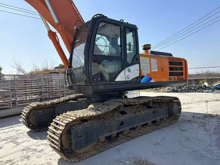 Used Hitachi Zx 350 Excavator with Loe Shipping and Certificate Global Shipping - Excavadora de cadenas: foto 2 Used Hitachi Zx 350 Excavator with Loe Shipping and Certificate Global Shipping - Excavadora de cadenas: foto 2