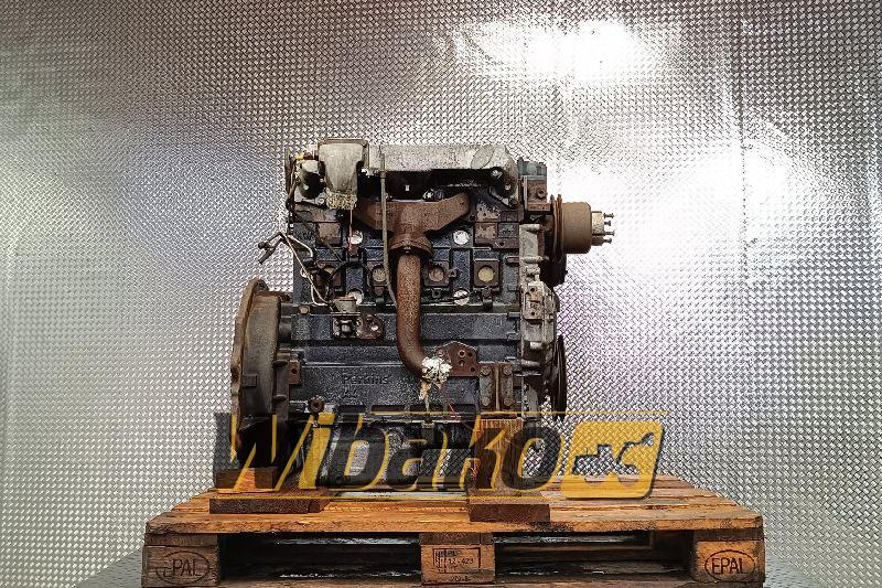 Engine Perkins 1004-4 AA - Motor para Maquinaria de construcción: foto 3 Engine Perkins 1004-4 AA - Motor para Maquinaria de construcción: foto 3