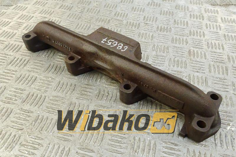 Exhaust manifold for engine Deutz BF4M1013 04205957R - Colector de escape para Maquinaria de construcción: foto 1 Exhaust manifold for engine Deutz BF4M1013 04205957R - Colector de escape para Maquinaria de construcción: foto 1