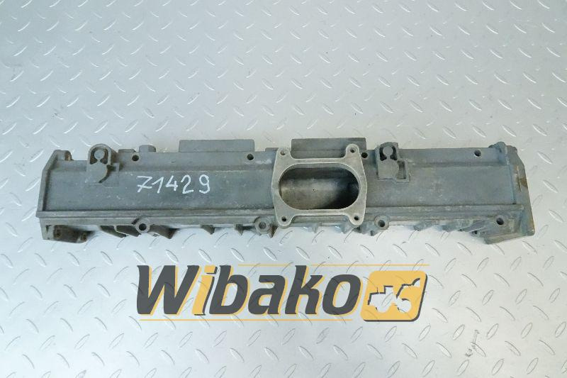 Intake manifold for engine Deutz BF6M1013 04282277R - Colector de admisión para Maquinaria de construcción: foto 1 Intake manifold for engine Deutz BF6M1013 04282277R - Colector de admisión para Maquinaria de construcción: foto 1