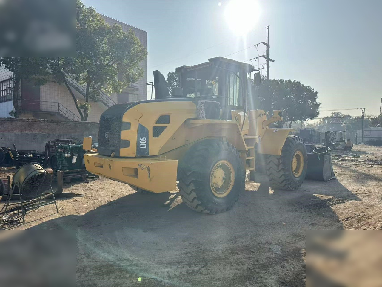 VOLVO L105 - Cargadora de ruedas: foto 1 VOLVO L105 - Cargadora de ruedas: foto 1