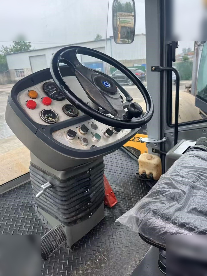 XCMG XS223J - Compactador: foto 2 XCMG XS223J - Compactador: foto 2