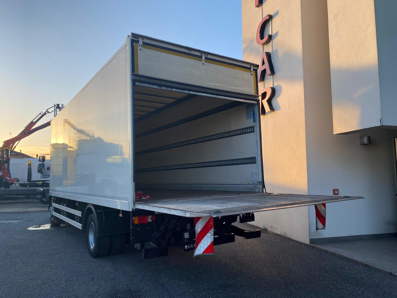 Leasing de DAF LF 260 FA DAF LF 260 FA: foto 7