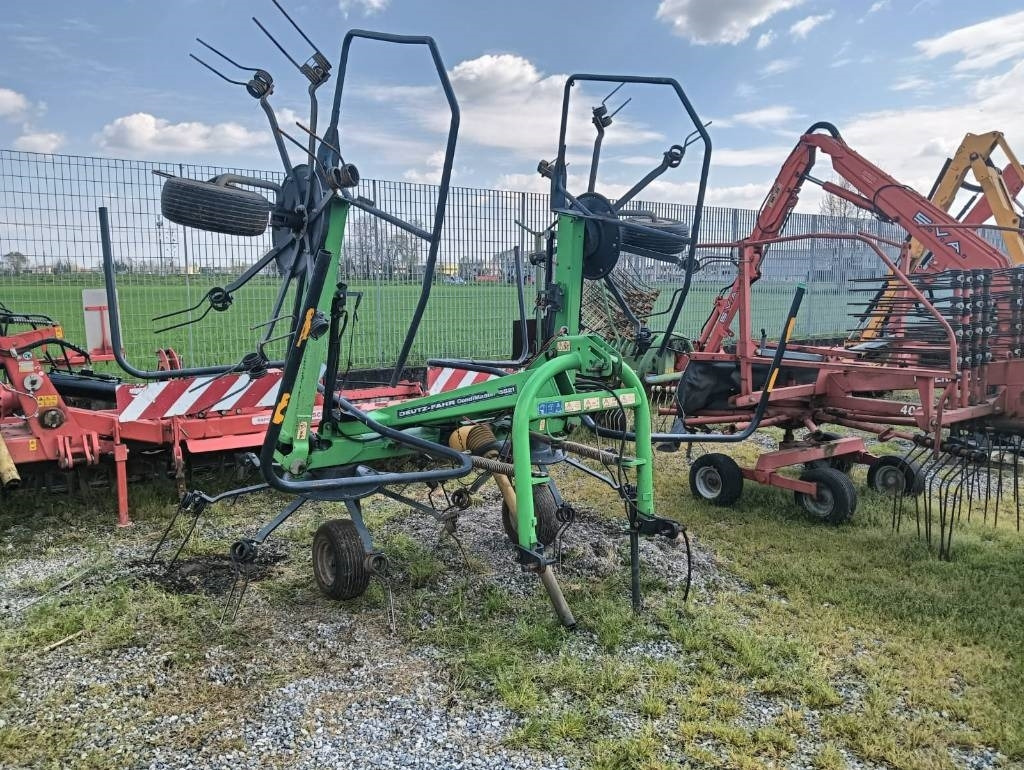 Deutz-fahr 5521  - Encintadora de pacas: foto 4 Deutz-fahr 5521  - Encintadora de pacas: foto 4