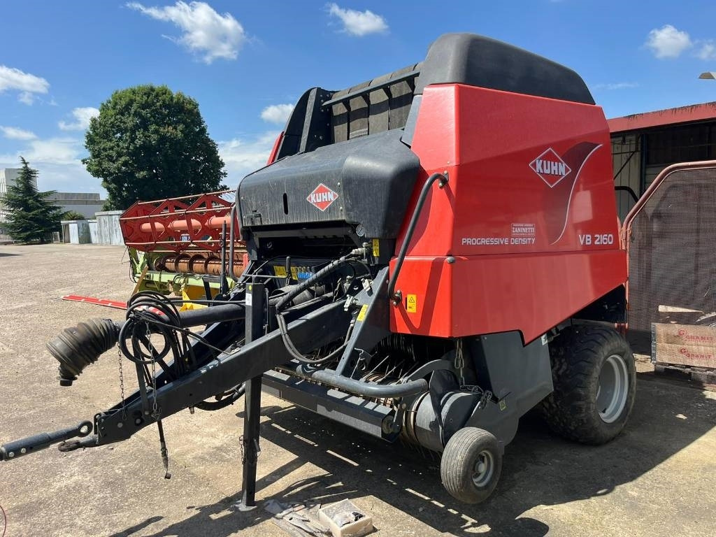 Kuhn VB 2160 - Rotoempacadora: foto 5 Kuhn VB 2160 - Rotoempacadora: foto 5
