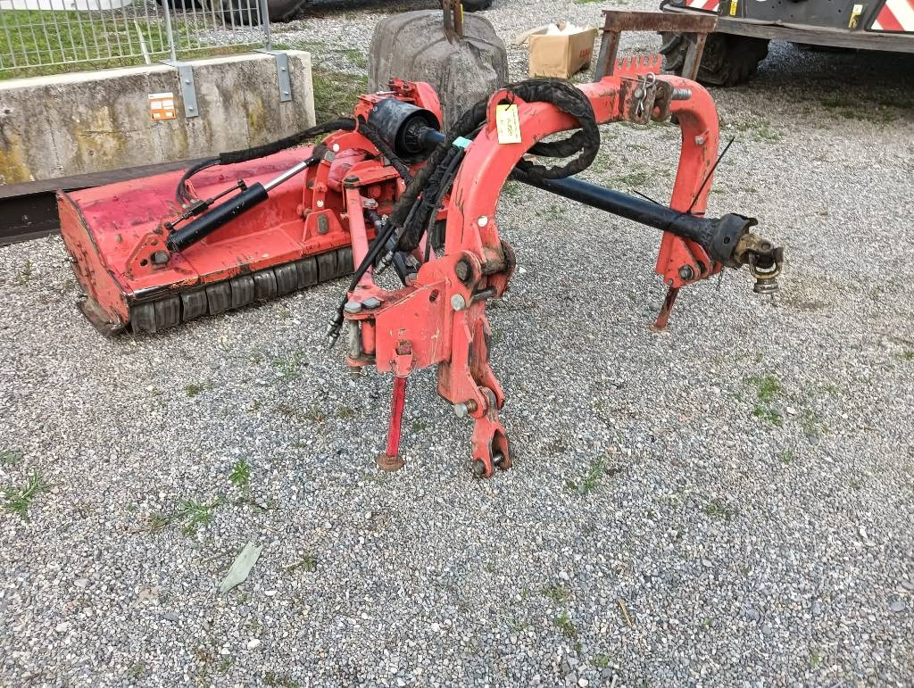 Maschio Giraffa 160 - Desbrozadora de martillos/ Trituradora: foto 1 Maschio Giraffa 160 - Desbrozadora de martillos/ Trituradora: foto 1