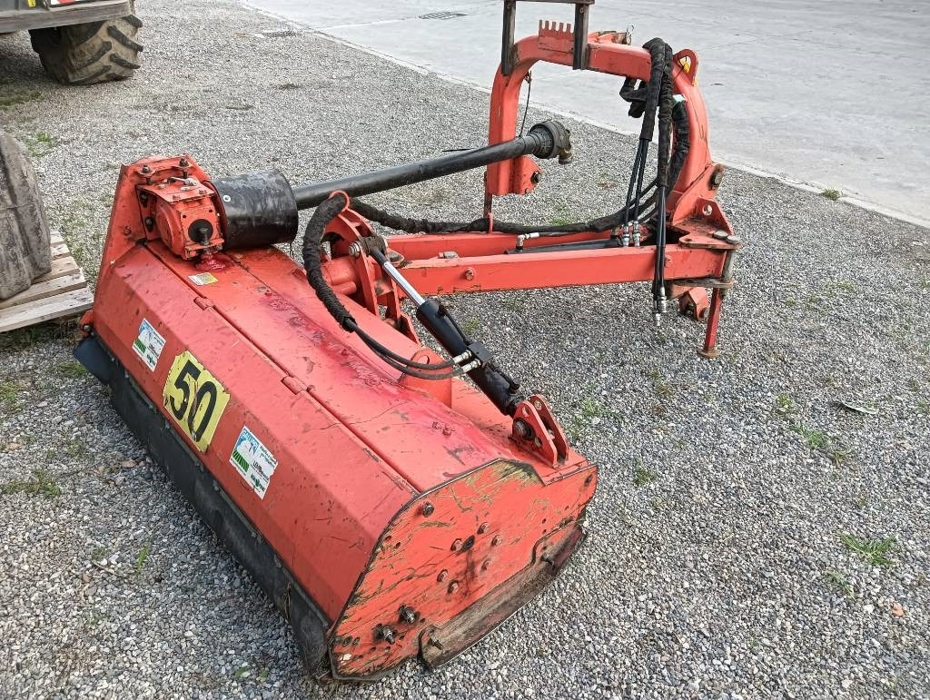 Maschio Giraffa 160 - Desbrozadora de martillos/ Trituradora: foto 4 Maschio Giraffa 160 - Desbrozadora de martillos/ Trituradora: foto 4