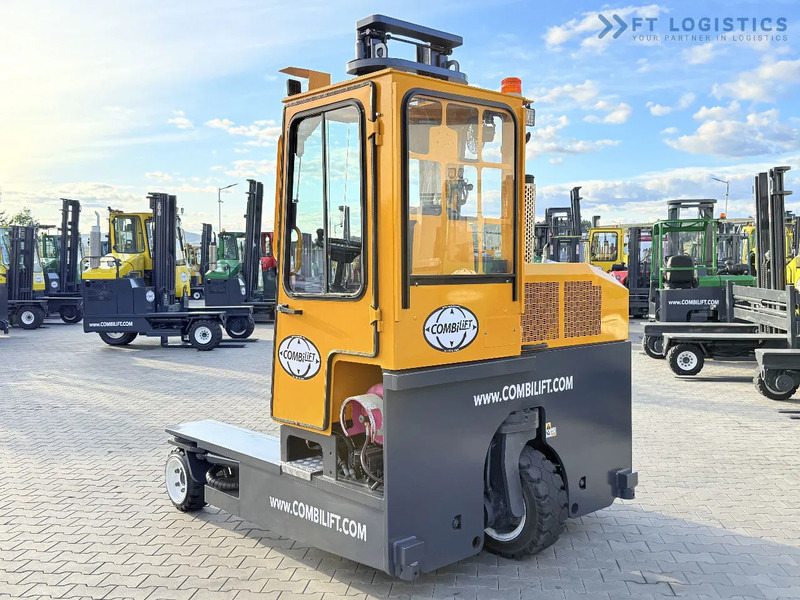 Carretilla de 4 vías Combilift C3000 / GAS / DUPLEX 4500MM / ONLY 3096 HOURS / FORK SIDE SHIFT / FULL CABIN / EXCELLENT CONDITION / Wide range of four-way and: foto 10 Carretilla de 4 vías Combilift C3000 / GAS / DUPLEX 4500MM / ONLY 3096 HOURS / FORK SIDE SHIFT / FULL CABIN / EXCELLENT CONDITION / Wide range of four-way and: foto 10
