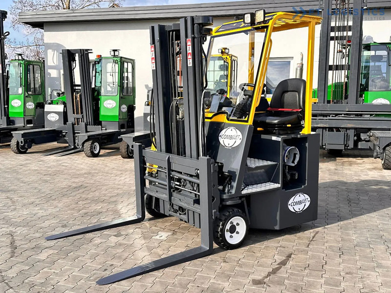 Combilift C3000CB / LPG / TRIPLEX / 4900MM / FREE LIFT / POSITIONER / LIKE NEW C3000CB / LPG / TRIPLEX / 4900MM / FREE LIFT / POSITIONER / - Carretilla de 4 vías: foto 2 Combilift C3000CB / LPG / TRIPLEX / 4900MM / FREE LIFT / POSITIONER / LIKE NEW C3000CB / LPG / TRIPLEX / 4900MM / FREE LIFT / POSITIONER / - Carretilla de 4 vías: foto 2