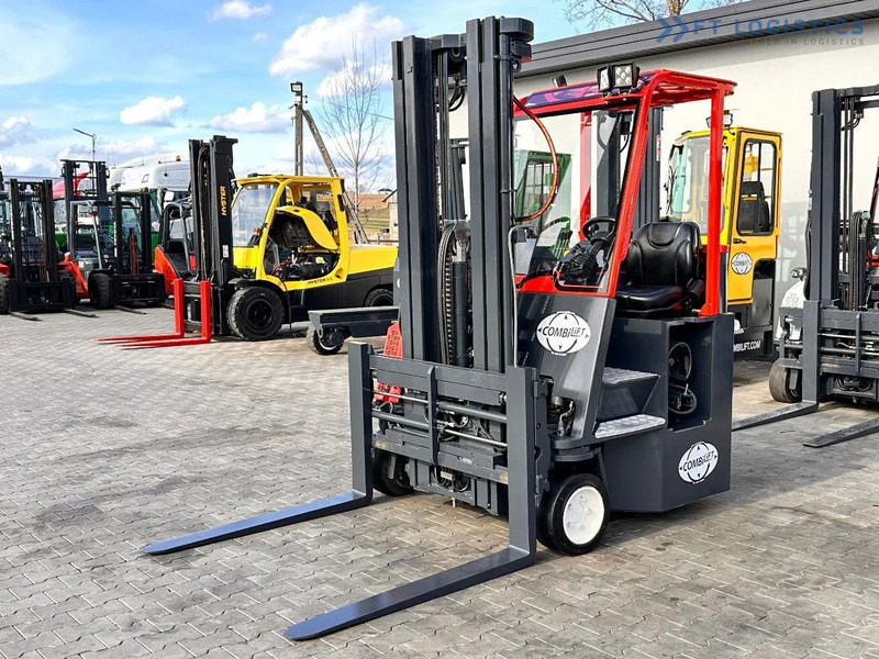 Combilift C3000CB / LPG / TRIPLEX / 5500MM / FREE LIFT / FORK SHIFT / POSITIONER C3000CB / LPG / TRIPLEX / 5500MM / FREE LIFT / FORK SHIFT - Carretilla de 4 vías: foto 2 Combilift C3000CB / LPG / TRIPLEX / 5500MM / FREE LIFT / FORK SHIFT / POSITIONER C3000CB / LPG / TRIPLEX / 5500MM / FREE LIFT / FORK SHIFT - Carretilla de 4 vías: foto 2