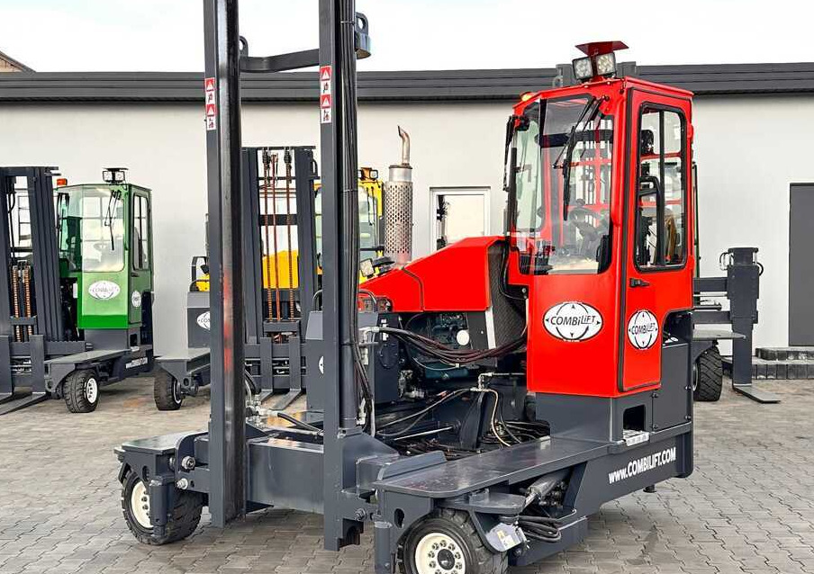 Carretilla de 4 vías Combilift C4000 / DIESEL / TRIPLEX / 8400MM / FREE LIFT / SIDESHIFT / LIKE NEW: foto 38