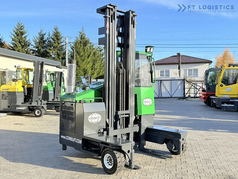 Combilift C4000 / GAS / TRIPLEX - 6900MM / FREE-LIFT / FULL CABIN C4000 / GAS / TRIPLEX - 6900MM / FREE-LIFT / FULL CABIN - Carretilla de 4 vías: foto 5 Combilift C4000 / GAS / TRIPLEX - 6900MM / FREE-LIFT / FULL CABIN C4000 / GAS / TRIPLEX - 6900MM / FREE-LIFT / FULL CABIN - Carretilla de 4 vías: foto 5