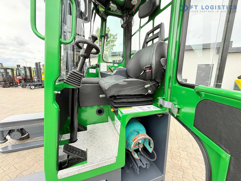 Carretilla de 4 vías Combilift C4000 / TRIPLEX / 9300MM / FREE LIFT / POSITIONER / GAS / CABIN C4000 / TRIPLEX / 9300MM / FREE LIFT / POSITIONER / GAS / CABIN: foto 13 Carretilla de 4 vías Combilift C4000 / TRIPLEX / 9300MM / FREE LIFT / POSITIONER / GAS / CABIN C4000 / TRIPLEX / 9300MM / FREE LIFT / POSITIONER / GAS / CABIN: foto 13