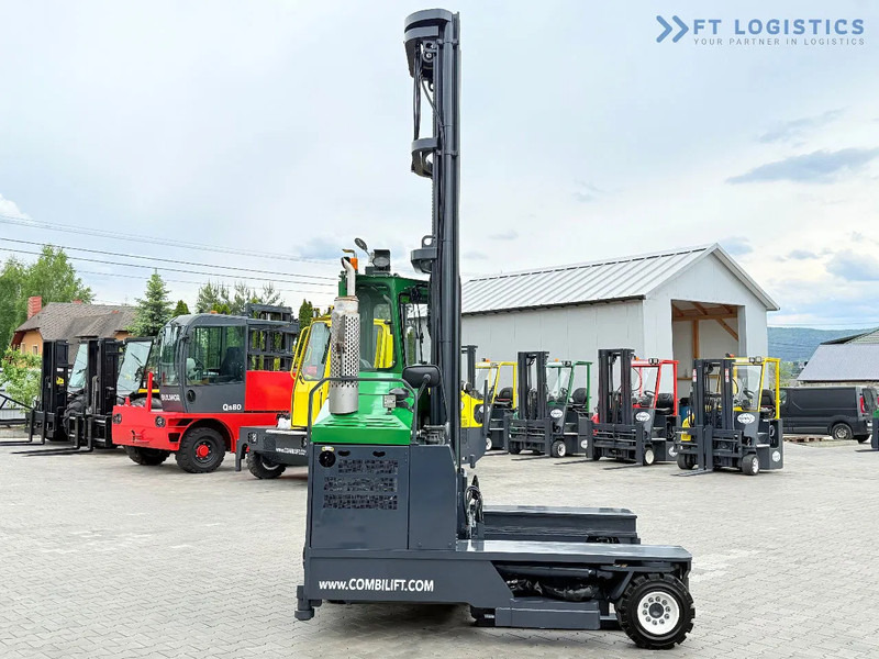 Carretilla de 4 vías Combilift C4000 / TRIPLEX / 9300MM / FREE LIFT / POSITIONER / GAS / CABIN C4000 / TRIPLEX / 9300MM / FREE LIFT / POSITIONER / GAS / CABIN: foto 8 Carretilla de 4 vías Combilift C4000 / TRIPLEX / 9300MM / FREE LIFT / POSITIONER / GAS / CABIN C4000 / TRIPLEX / 9300MM / FREE LIFT / POSITIONER / GAS / CABIN: foto 8