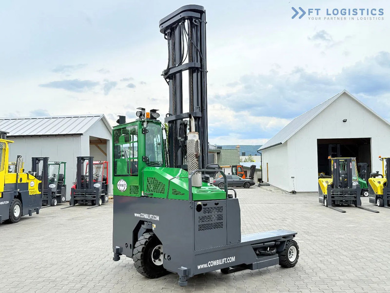 Carretilla de 4 vías Combilift C4000 / TRIPLEX / 9300MM / FREE LIFT / POSITIONER / GAS / CABIN C4000 / TRIPLEX / 9300MM / FREE LIFT / POSITIONER / GAS / CABIN: foto 9 Carretilla de 4 vías Combilift C4000 / TRIPLEX / 9300MM / FREE LIFT / POSITIONER / GAS / CABIN C4000 / TRIPLEX / 9300MM / FREE LIFT / POSITIONER / GAS / CABIN: foto 9