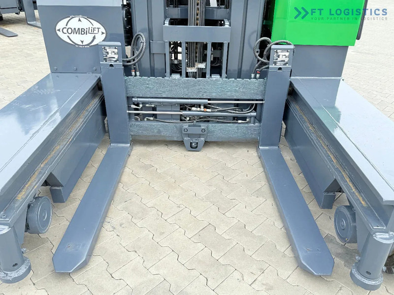Carretilla de 4 vías Combilift C4000 / TRIPLEX / 9300MM / FREE LIFT / POSITIONER / GAS / CABIN C4000 / TRIPLEX / 9300MM / FREE LIFT / POSITIONER / GAS / CABIN: foto 5 Carretilla de 4 vías Combilift C4000 / TRIPLEX / 9300MM / FREE LIFT / POSITIONER / GAS / CABIN C4000 / TRIPLEX / 9300MM / FREE LIFT / POSITIONER / GAS / CABIN: foto 5