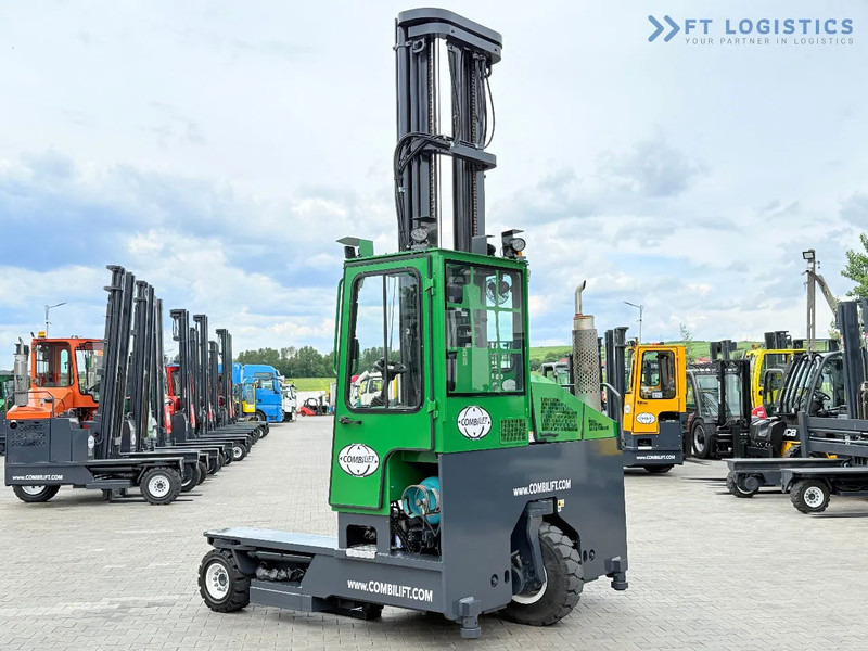 Carretilla de 4 vías Combilift C4000 / TRIPLEX / 9300MM / FREE LIFT / POSITIONER / GAS / CABIN C4000 / TRIPLEX / 9300MM / FREE LIFT / POSITIONER / GAS / CABIN: foto 12 Carretilla de 4 vías Combilift C4000 / TRIPLEX / 9300MM / FREE LIFT / POSITIONER / GAS / CABIN C4000 / TRIPLEX / 9300MM / FREE LIFT / POSITIONER / GAS / CABIN: foto 12