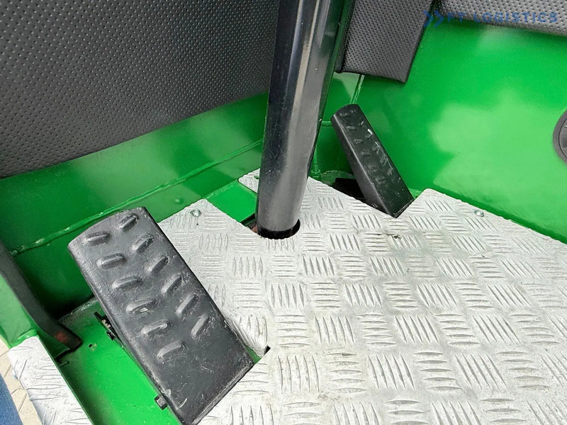 Carretilla de 4 vías Combilift C4000 / TRIPLEX / 9300MM / FREE LIFT / POSITIONER / GAS / CABIN C4000 / TRIPLEX / 9300MM / FREE LIFT / POSITIONER / GAS / CABIN: foto 15 Carretilla de 4 vías Combilift C4000 / TRIPLEX / 9300MM / FREE LIFT / POSITIONER / GAS / CABIN C4000 / TRIPLEX / 9300MM / FREE LIFT / POSITIONER / GAS / CABIN: foto 15