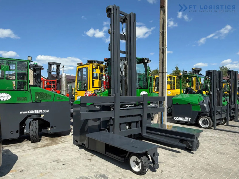Combilift C5000E / ELECTRIC / TRIPLEX 8300MM / FULL FREE LIFT / WIDE FORK POSITIONER / SIDE SHIFT / BATTERY LIKE NEW C5000E / ELECTRIC / T - Carretilla de 4 vías: foto 4 Combilift C5000E / ELECTRIC / TRIPLEX 8300MM / FULL FREE LIFT / WIDE FORK POSITIONER / SIDE SHIFT / BATTERY LIKE NEW C5000E / ELECTRIC / T - Carretilla de 4 vías: foto 4