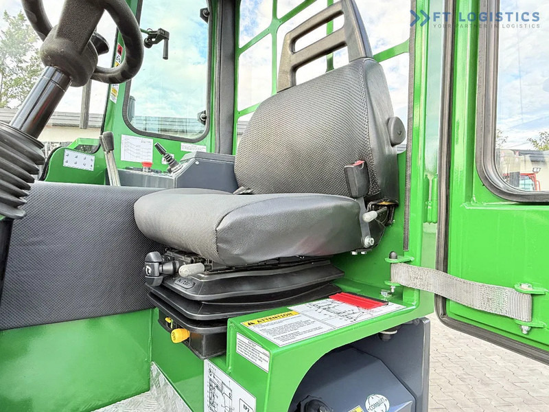 Carretilla de 4 vías Combilift C5000XL / DIESEL / DUPLEX - 4000MM / WIDE FORK POSITIONER 3350MM / FULL HEATED CABIN / ONLY 6453H / CONDITION - LIKE NEW! C5000X: foto 15 Carretilla de 4 vías Combilift C5000XL / DIESEL / DUPLEX - 4000MM / WIDE FORK POSITIONER 3350MM / FULL HEATED CABIN / ONLY 6453H / CONDITION - LIKE NEW! C5000X: foto 15