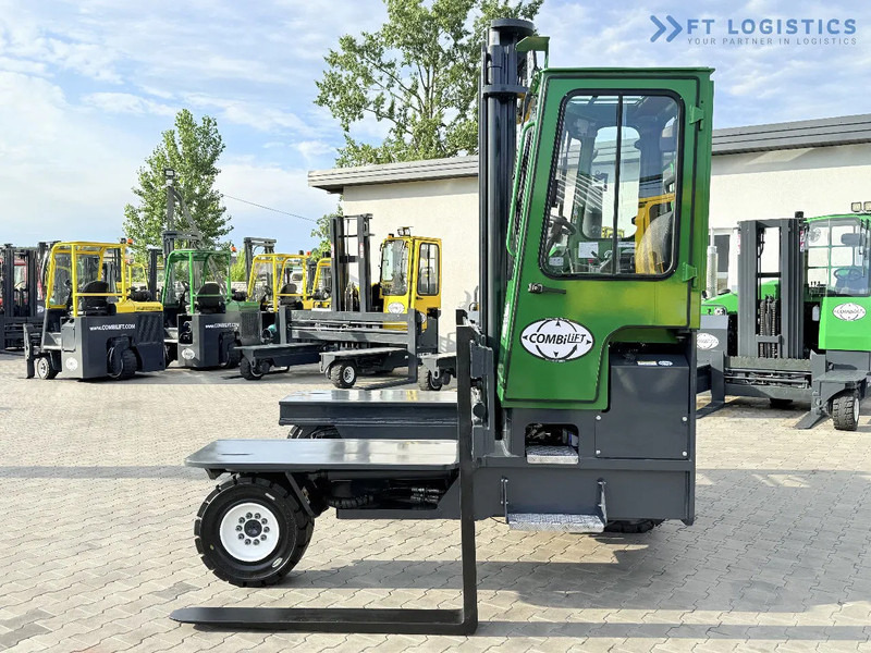 Combilift C5000XL / DIESEL / DUPLEX - 4000MM / WIDE FORK POSITIONER 3350MM / FULL HEATED CABIN / ONLY 6453H / CONDITION - LIKE NEW! C5000X - Carretilla de 4 vías: foto 4 Combilift C5000XL / DIESEL / DUPLEX - 4000MM / WIDE FORK POSITIONER 3350MM / FULL HEATED CABIN / ONLY 6453H / CONDITION - LIKE NEW! C5000X - Carretilla de 4 vías: foto 4